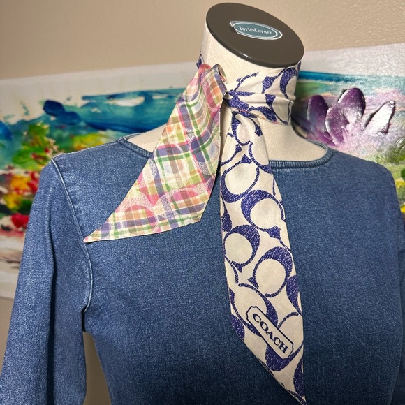 Coach Silk Scarf Navy and Cream Signature Print - Picture 3 of 6